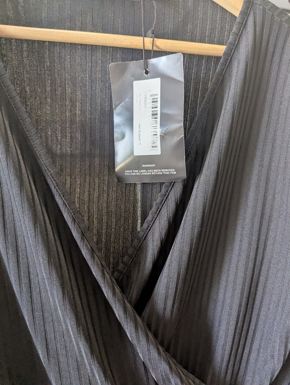 NWT PrettyLittleThing Black Ribbed Bodysuit - Picture 2 of 9